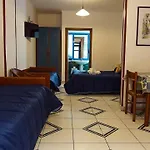 Baia Di Naxos Ξενοδοχείο με διαμερίσματα 3*