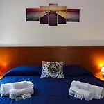 Ξενοδοχείο με διαμερίσματα Baia Di Naxos