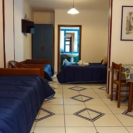 Baia Di Naxos Apartmanhotel 3*