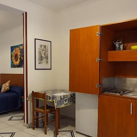 Baia Di Naxos Apartmanhotel 3*
