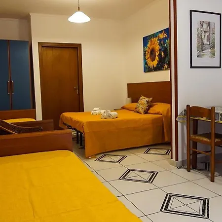 Baia Di Naxos Apartmanhotel 3*