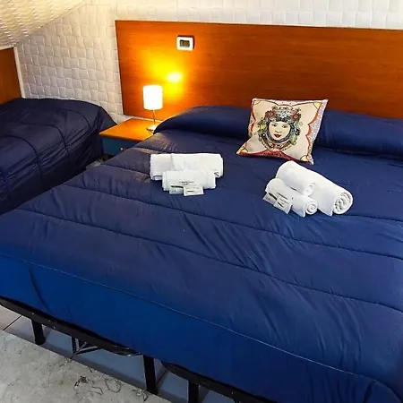 Baia Di Naxos Apartmanhotel 3*
