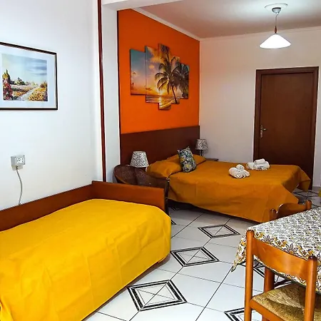 Baia Di Naxos Apartmanhotel 3*