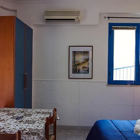 Baia Di Naxos جيارديني ناكسوس