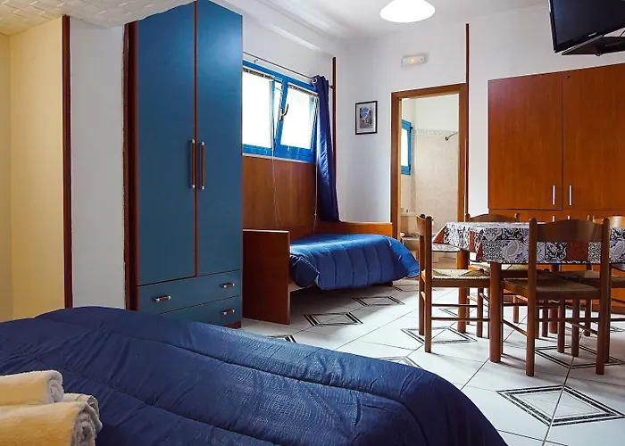 Baia Di Naxos Giardini Naxos