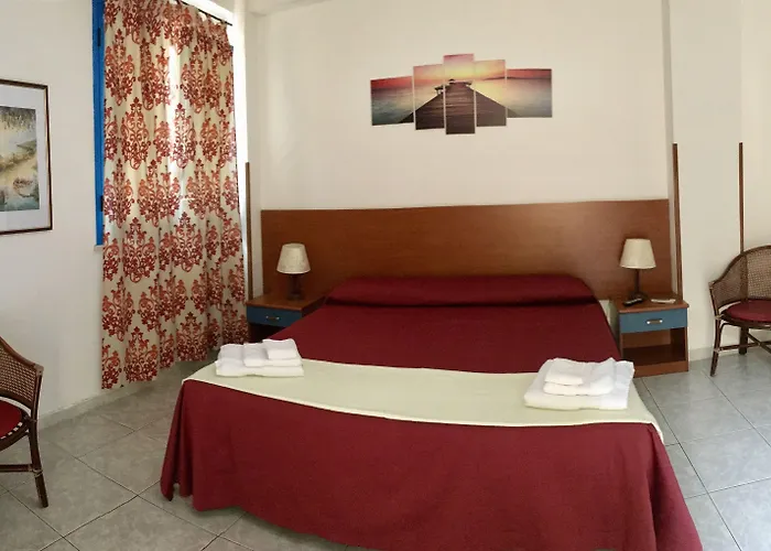 Baia Di Naxos Giardini Naxos