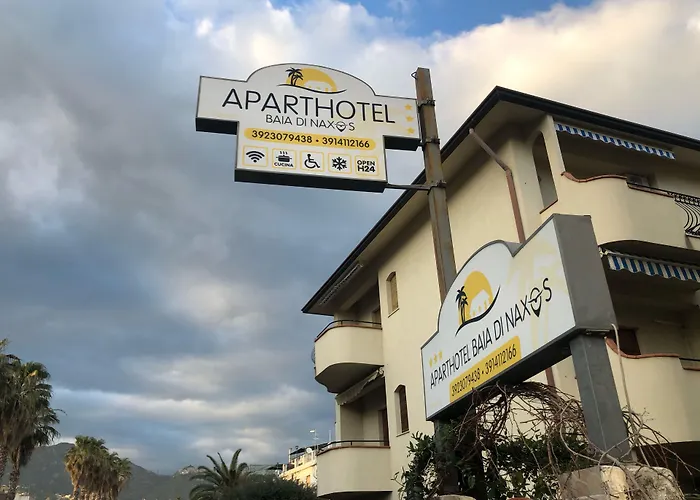 Baia Di Naxos 3*