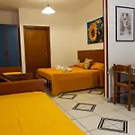 Baia Di Naxos Апарт-отель 3*