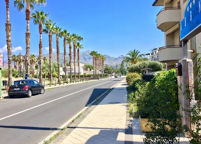 Baia Di Naxos Giardini-Naxos